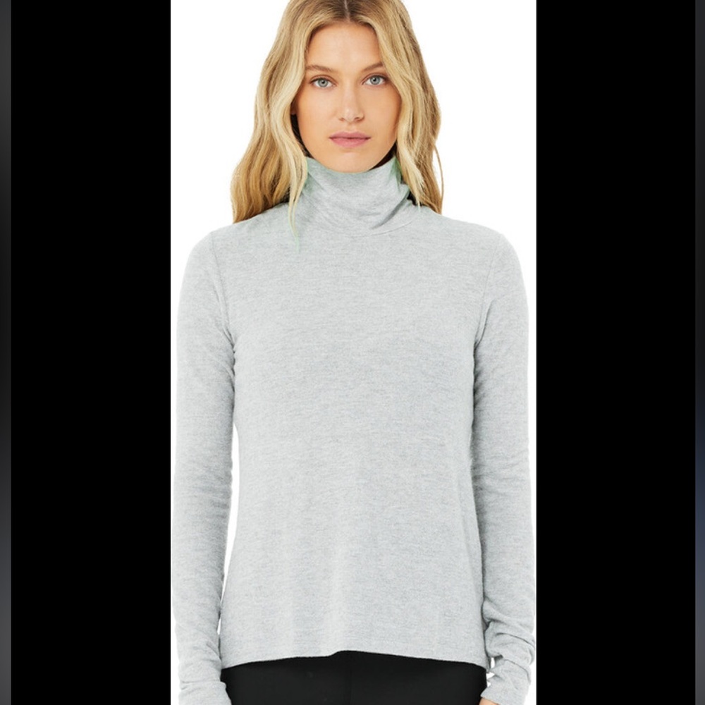Alo Yoga Embrace Long Sleeve